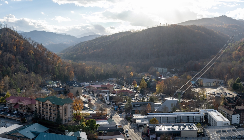 Gatli 3 Places in Gatlinburg to See Fall Colors in the Smokies