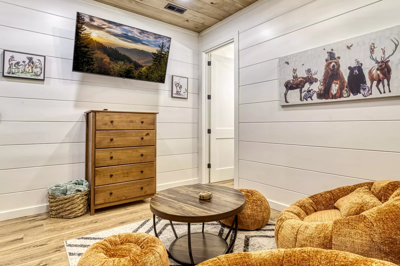 WANDERIN' BEAR LODGE