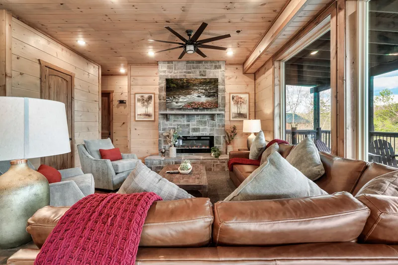 MOUNTAIN MASTERPIECE