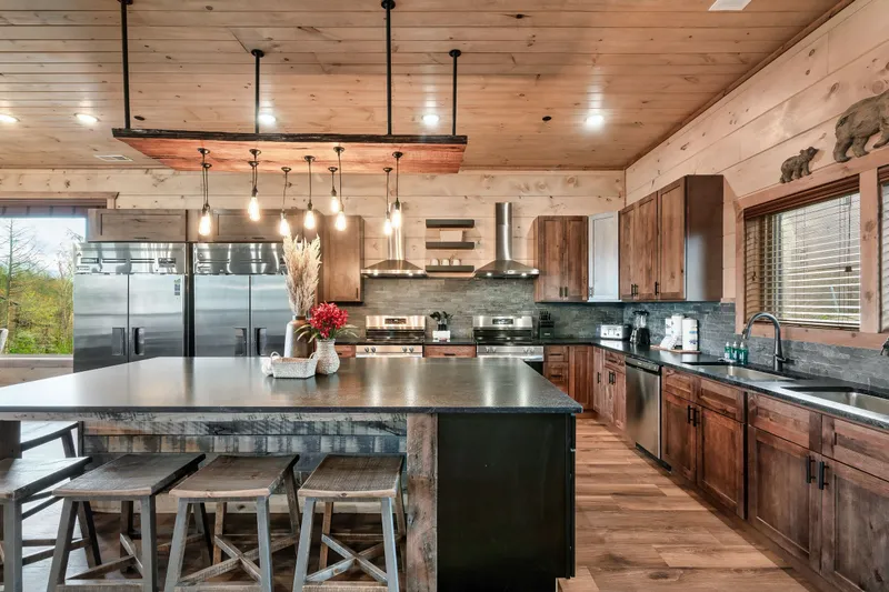 MOUNTAIN MASTERPIECE