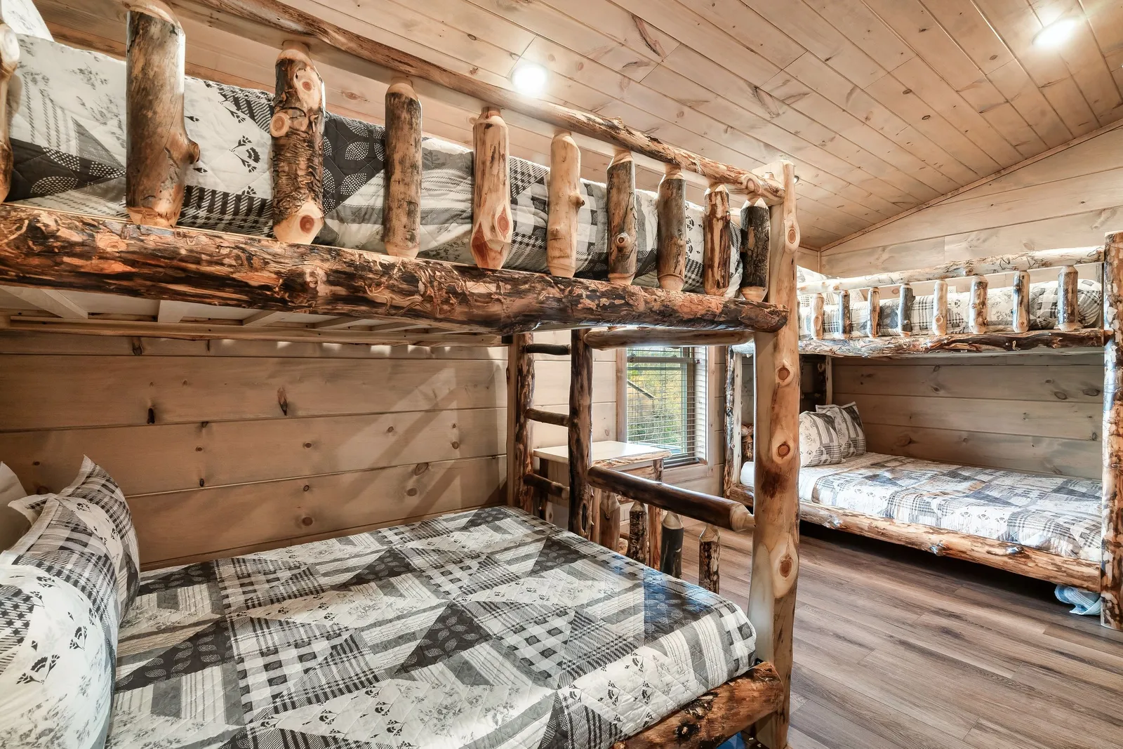 MOUNTAIN MASTERPIECE