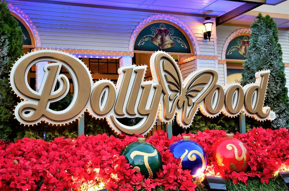 christmas holidays in pigeon forge